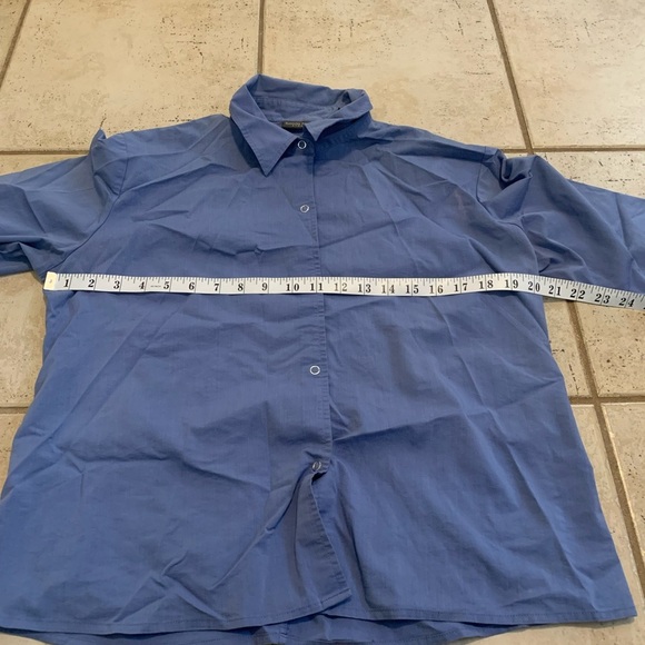 Banana Republic Blue Stretch Button-Down Shirt, Size Large - Picture 2 of 6